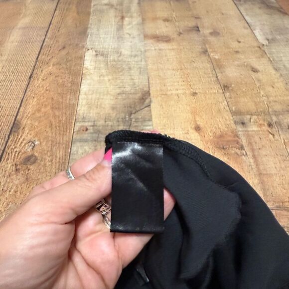 RESET black lace cami top - Picture 6 of 10